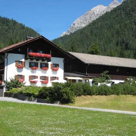 Gaestehaus Fitsch Obsteig