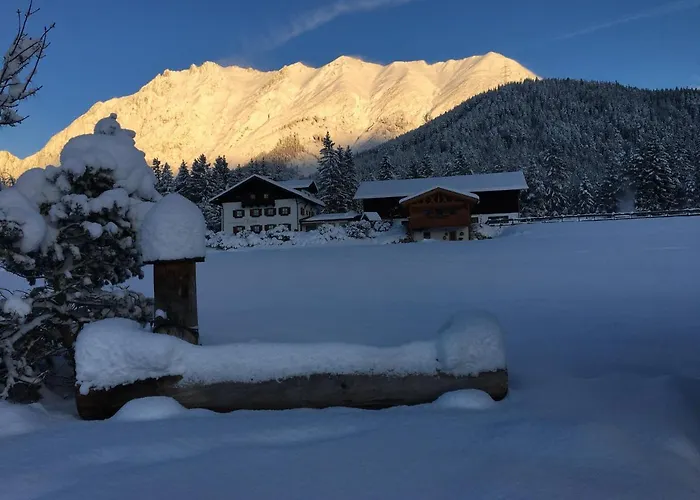 Gastehaus Fitsch Farm stay Obsteig