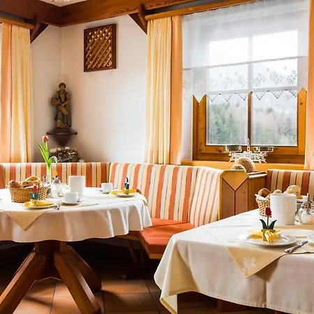 Alloggio per agriturismo Gaestehaus Fitsch *