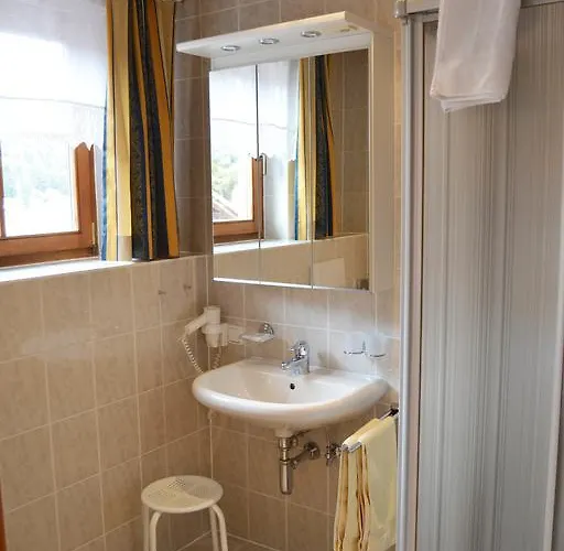 Gaestehaus Fitsch 팜스테이 *